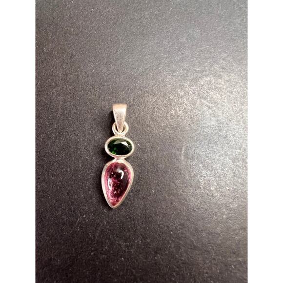 NEW Pink tourmaline and chrome diopside sterling silver pendant 1.75 grams - Picture 3 of 11